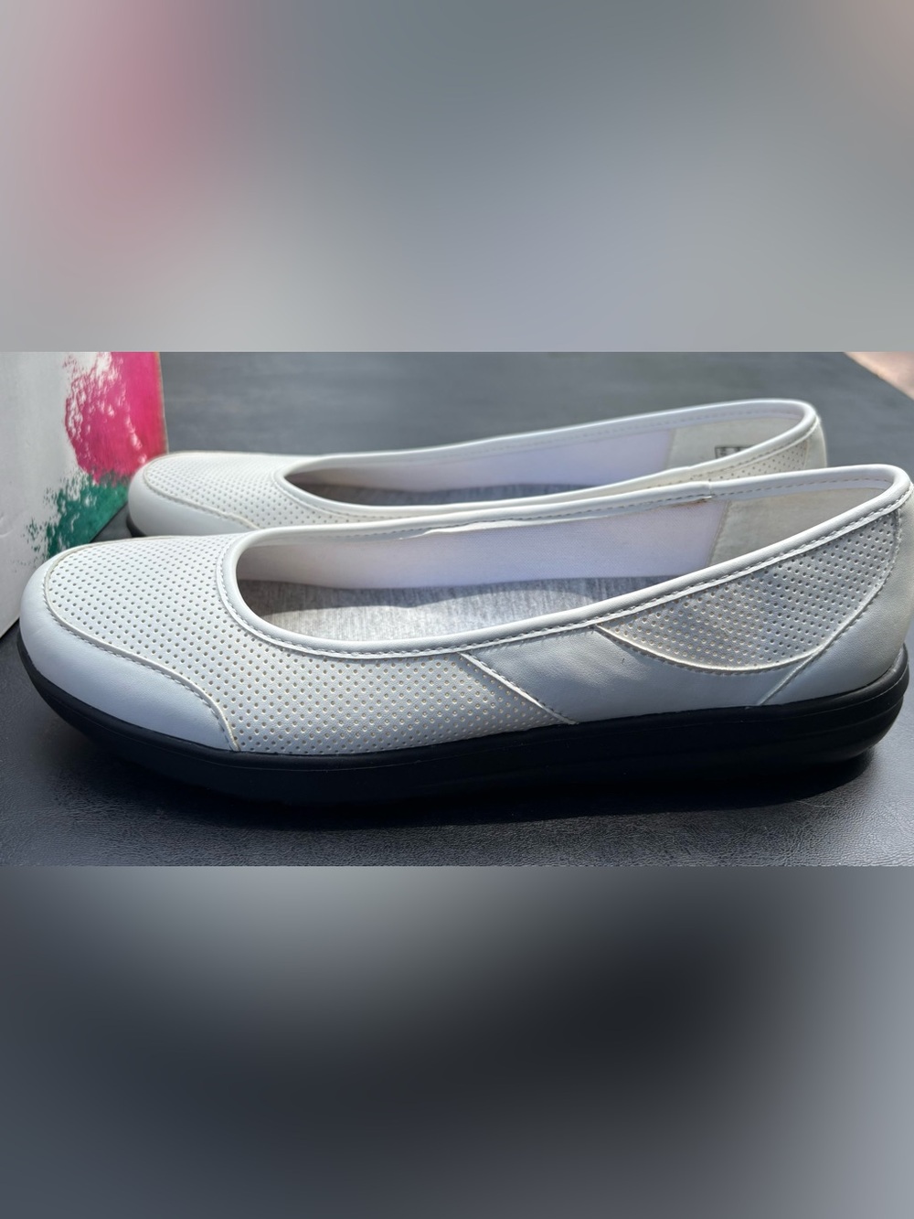 NEW women’s white leather Clark’s Cloudsteppers shoes. Lightweight flats - Picture 5 of 10